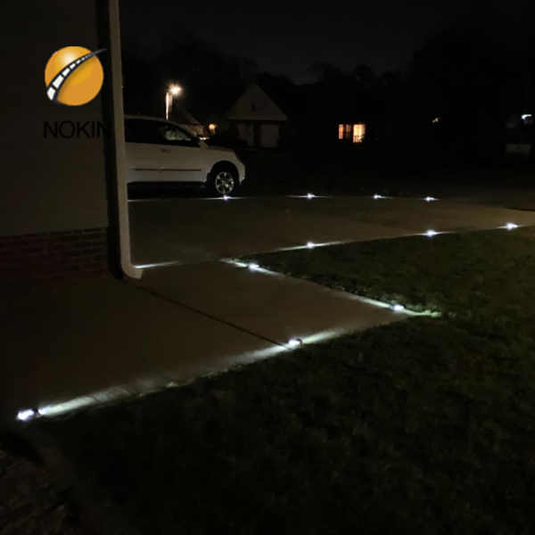 Solar Powered LED Raised Pavement Markers | Bright 